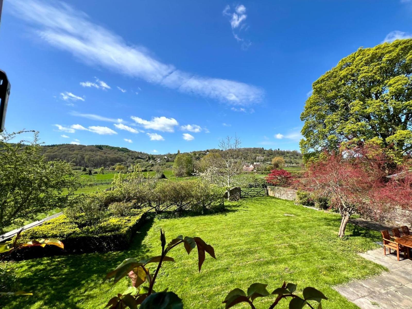 Abenhall * Mitcheldean